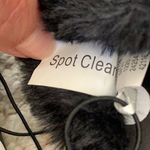 INC Slippers - Picture 7 of 8